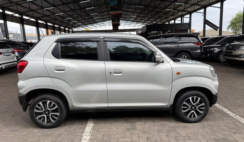 
								Suzuki S-Presso 1.0 Gl+ full									