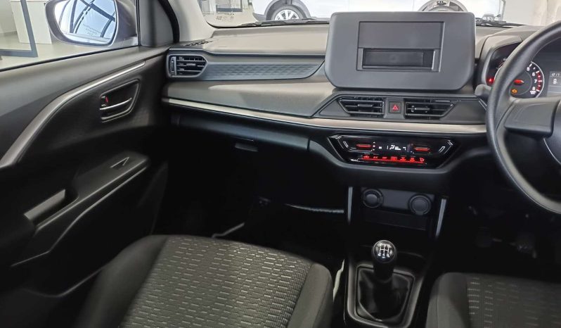 
								SUZUKI SWIFT/ DZIRE SWIFT 1.2 GL full									