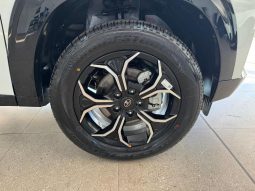 
										Tata Curvv 1.2T Creative Dca full									