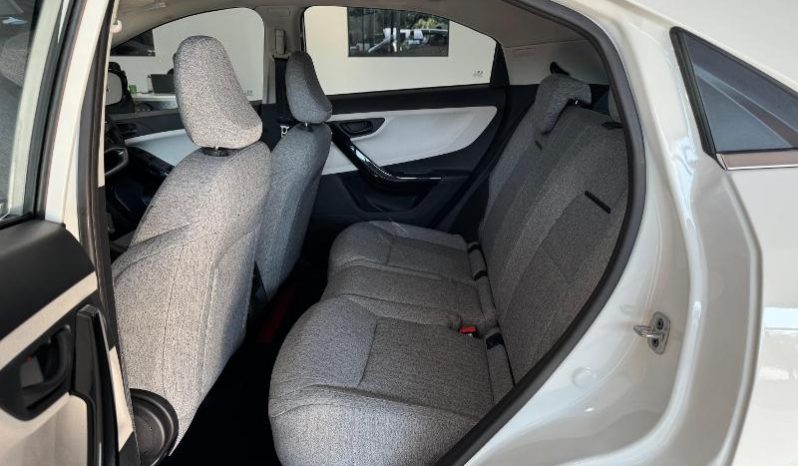 
								Tata Curvv 1.2T Creative Dca full									
