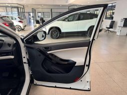 
										Tata Curvv 1.2T Creative Dca full									