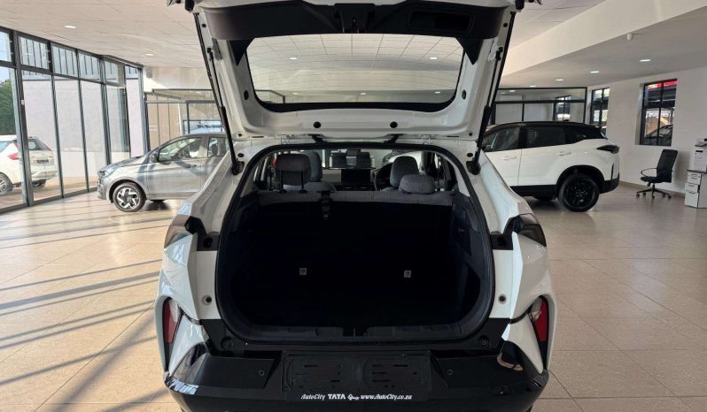 
								Tata Curvv 1.2T Creative Dca full									