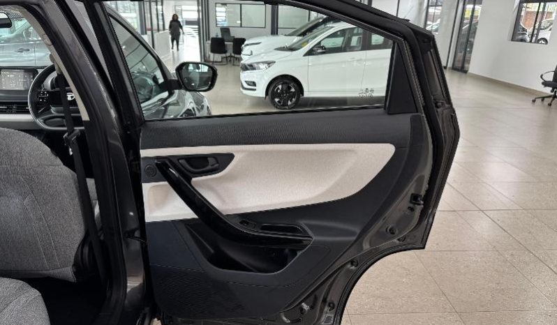 
								Tata Curvv 1.2T Pure Plus full									