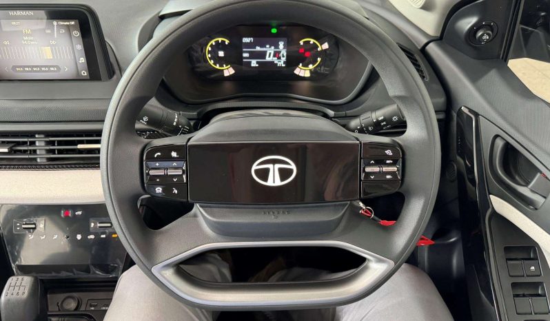 
								Tata Curvv 1.2T Pure Plus full									