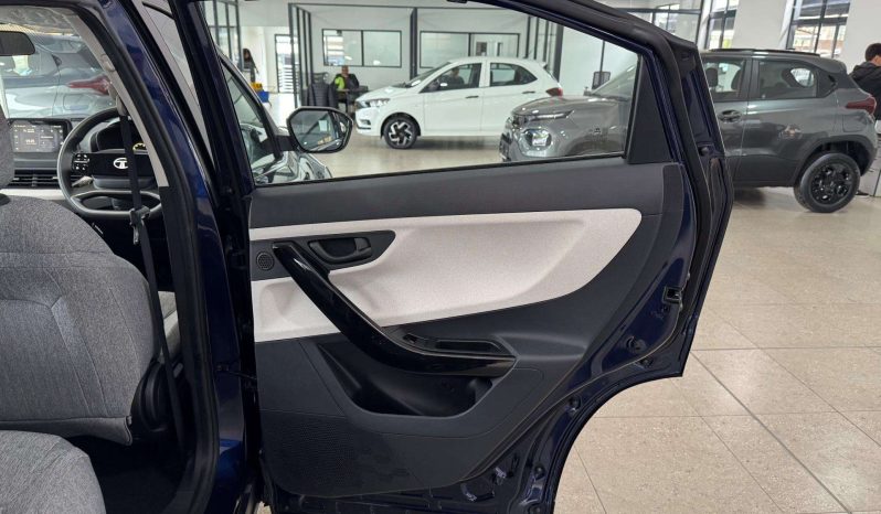 
								Tata Curvv 1.2T Pure Plus full									