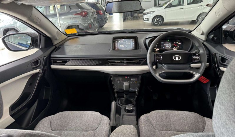 
								Tata Curvv 1.2T Pure Plus full									