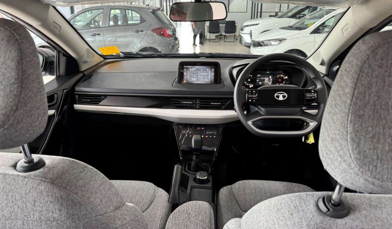 
								Tata Curvv 1.2T Pure Plus full									