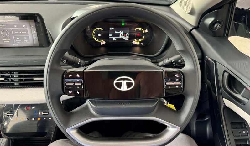 
								Tata Curvv 1.2T Pure Plus full									