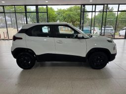 
										Tata Punch 1.2 Adventure full									
