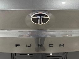 
										Tata Punch 1.2 Adventure full									