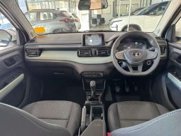 
										Tata Punch 1.2 Adventure Plus S full									
