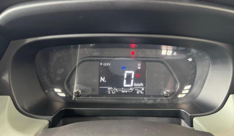 
								Tata Punch 1.2 Adventure Plus S Amt full									