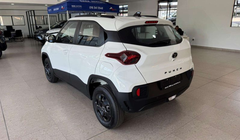 
								Tata Punch 1.2 Adventure Plus S Amt full									