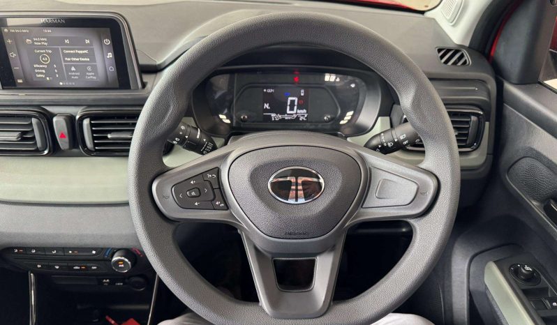 
								Tata Punch 1.2 Adventure Plus S Amt full									