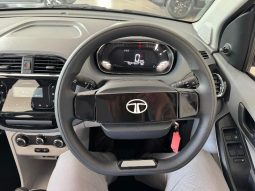 
										Tata Tiago 1.2 Xm full									