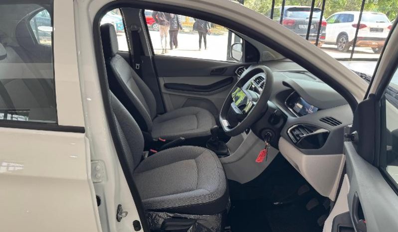 
								Tata Tiago 1.2 Xm full									