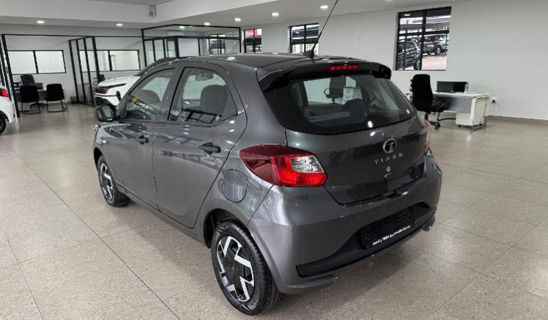 
								Tata Tiago 1.2 Xm full									