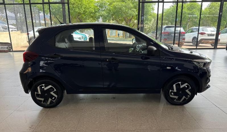 
								Tata Tiago 1.2 Xm full									