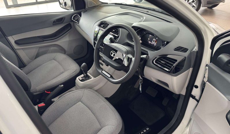 
								Tata Tiago 1.2 Xm full									