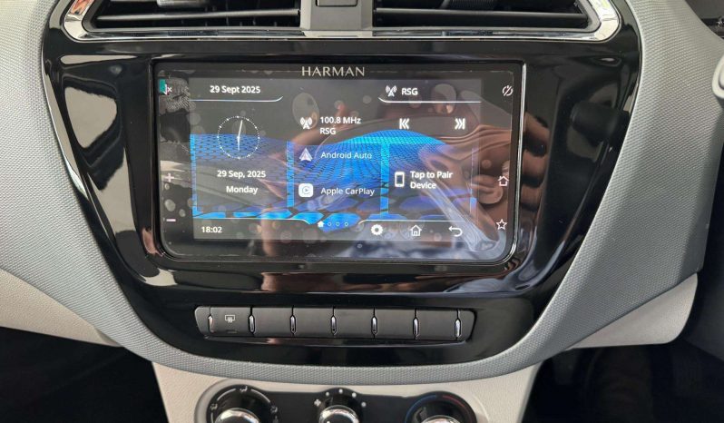 
								Tata Tiago 1.2 Xm full									