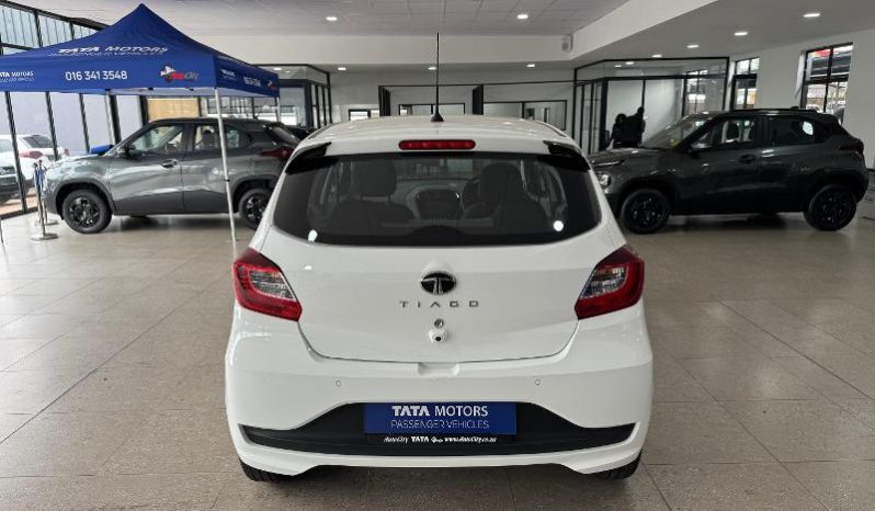 
								Tata Tiago 1.2 Xt full									