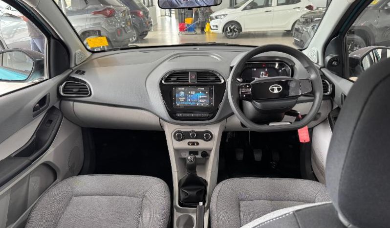 
								Tata Tiago 1.2 Xt full									