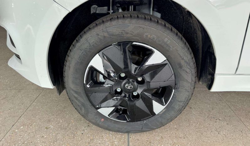 
								Tata Tiago 1.2 Xt full									