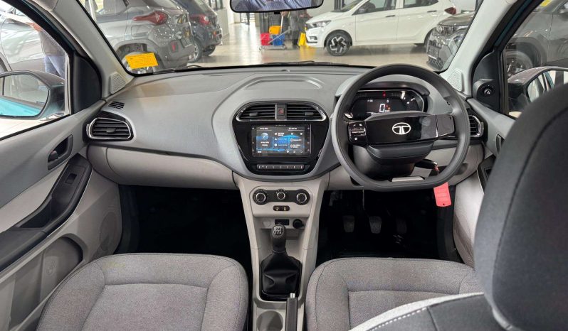 
								Tata Tiago 1.2 Xt full									