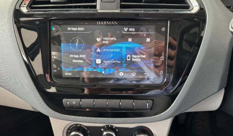
								Tata Tiago 1.2 Xt Amt full									