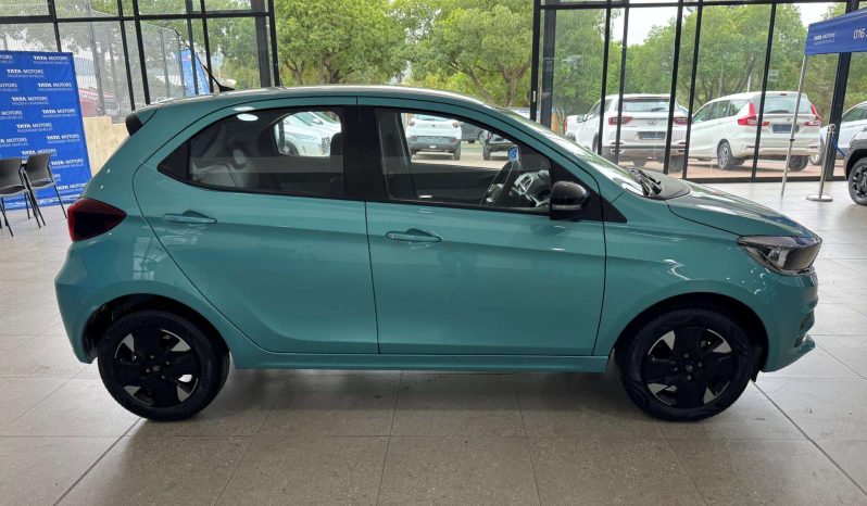 
								Tata Tiago 1.2 Xt Amt full									