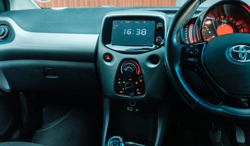 
								Toyota Aygo 1.0 X-Cite full									