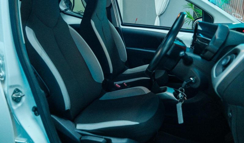 
								Toyota Aygo 1.0 X-Cite full									