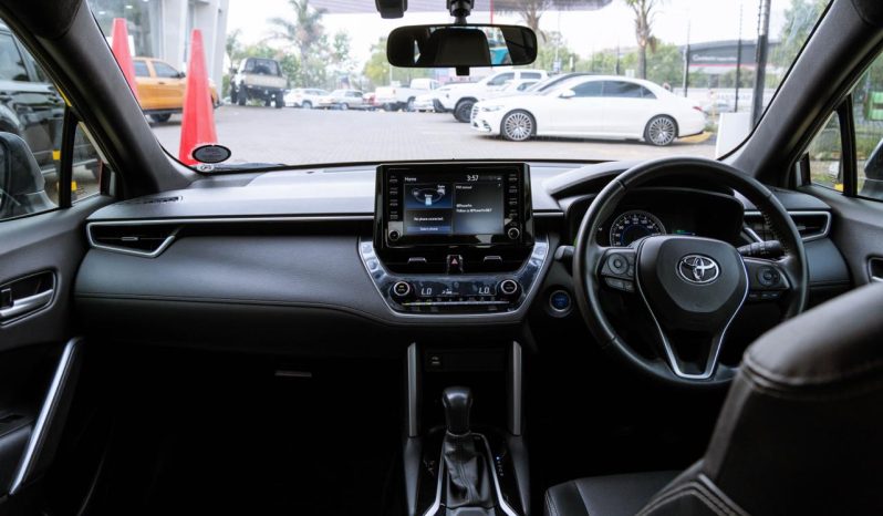 
								Toyota Corolla Cross 1.8 Hybrid XS full									