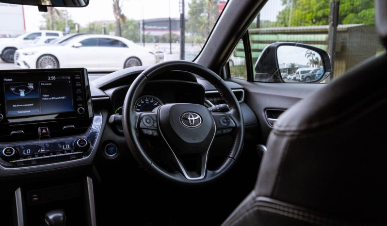 
								Toyota Corolla Cross 1.8 Hybrid XS full									