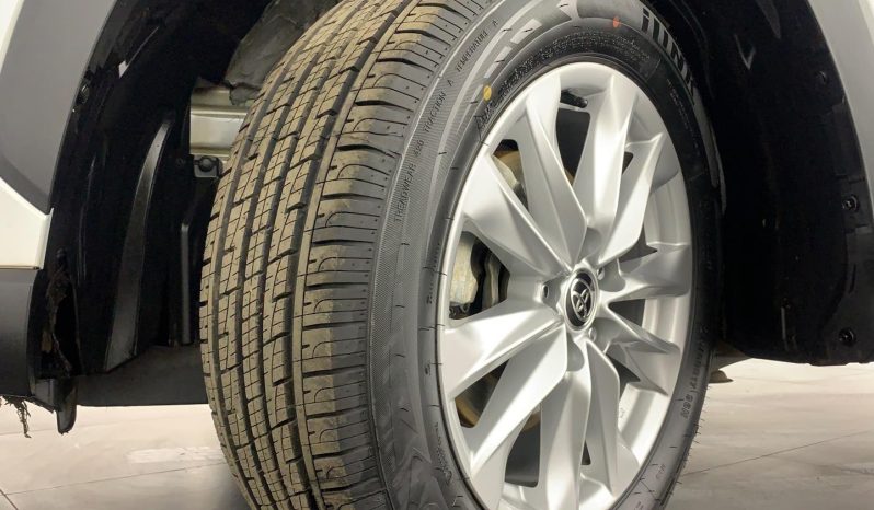 
								Toyota Corolla Cross 1.8 XI Cvt full									