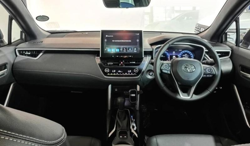 
								Toyota Corolla Cross 1.8 Xr Cvt full									