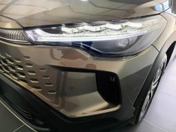 
										Toyota Corolla Cross 1.8 Xr Cvt full									