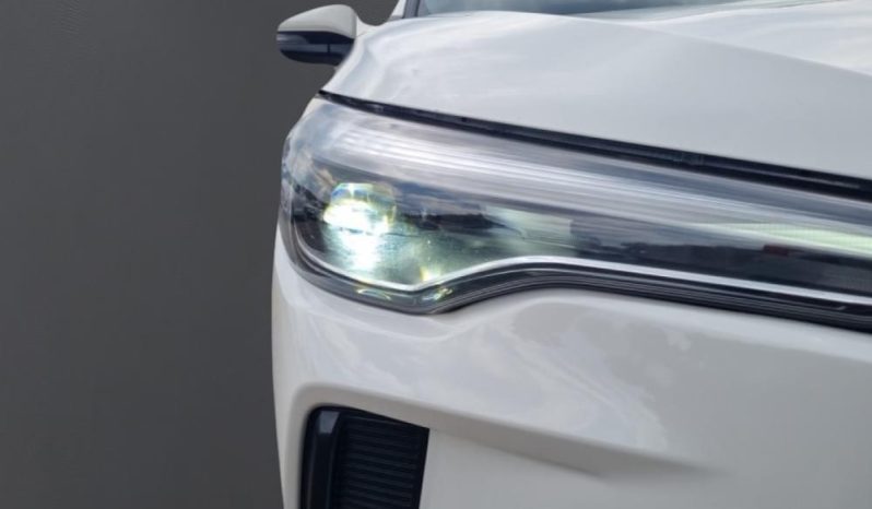 
								TOYOTA COROLLA CROSS 1.8 XS CVT full									
