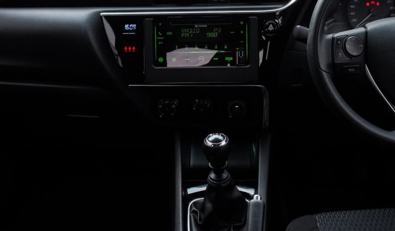 
								Toyota Corolla Quest 1.8 Plus full									