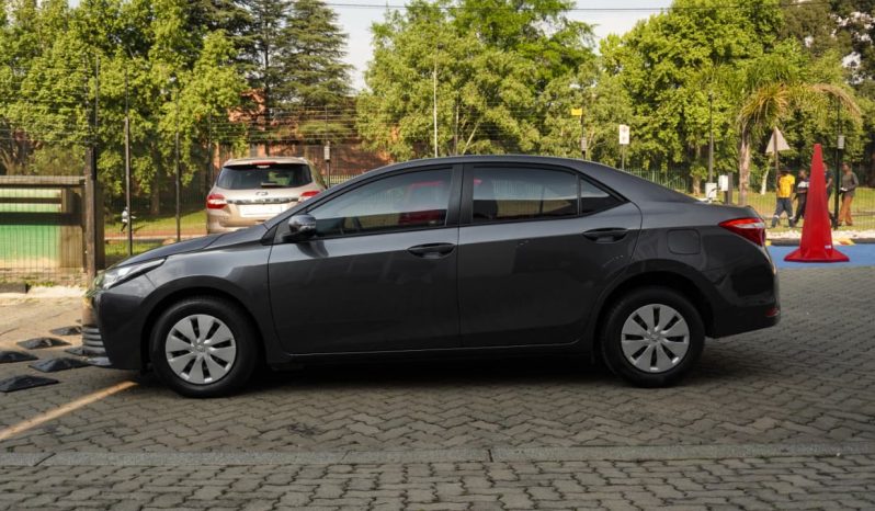 
								Toyota Corolla Quest 1.8 Plus full									