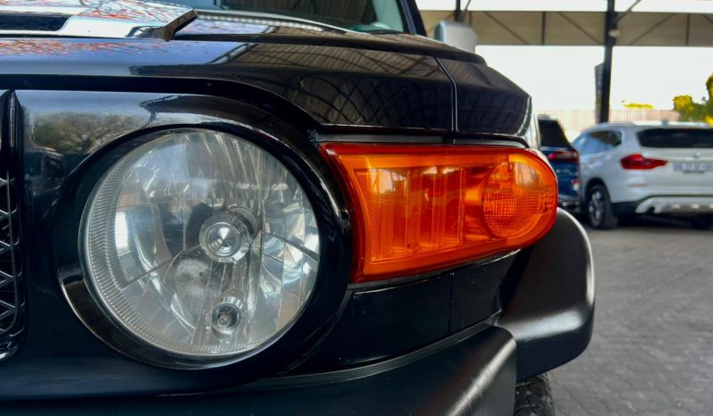 
								Toyota Fj Cruiser 4.0 V6 4X4 Sport Cruiser At full									