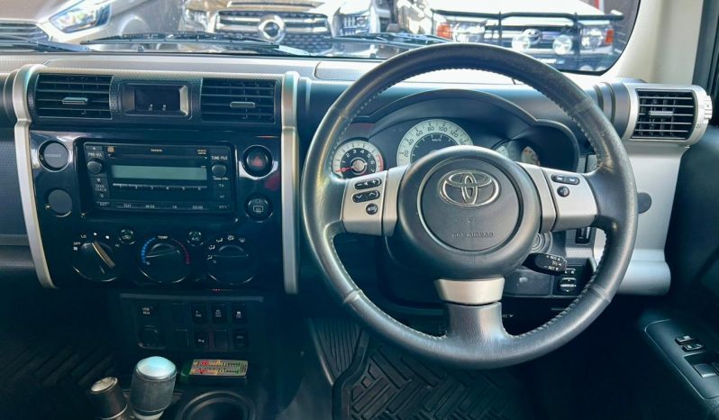 
								Toyota Fj Cruiser 4.0 V6 4X4 Sport Cruiser At full									