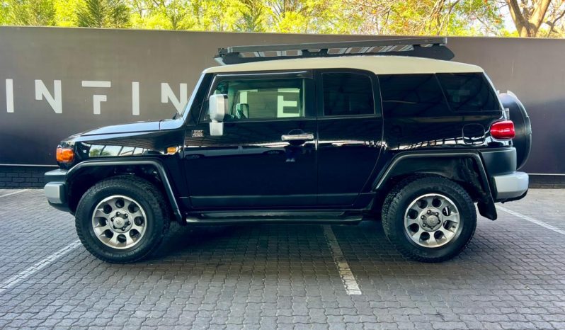 
								Toyota Fj Cruiser 4.0 V6 4X4 Sport Cruiser At full									