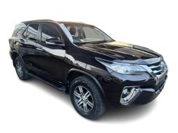 
										Toyota Fortuner 2.4GD-6 full									