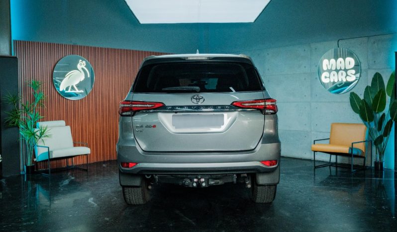 
								Toyota Fortuner 2.8 Gd-6 Raised Body Vx At full									