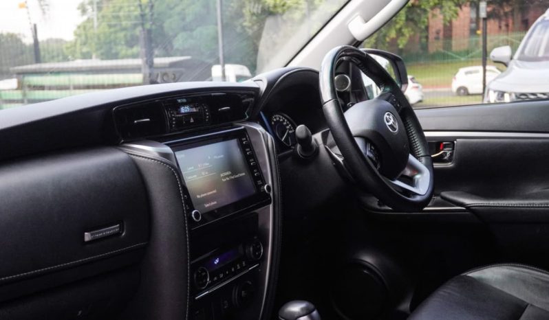 
								Toyota Fortuner 2.8GD-6 4×4 full									
