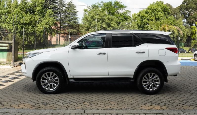 
								Toyota Fortuner 2.8GD-6 4×4 full									