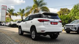 
										Toyota Fortuner 2.8GD-6 4×4 full									