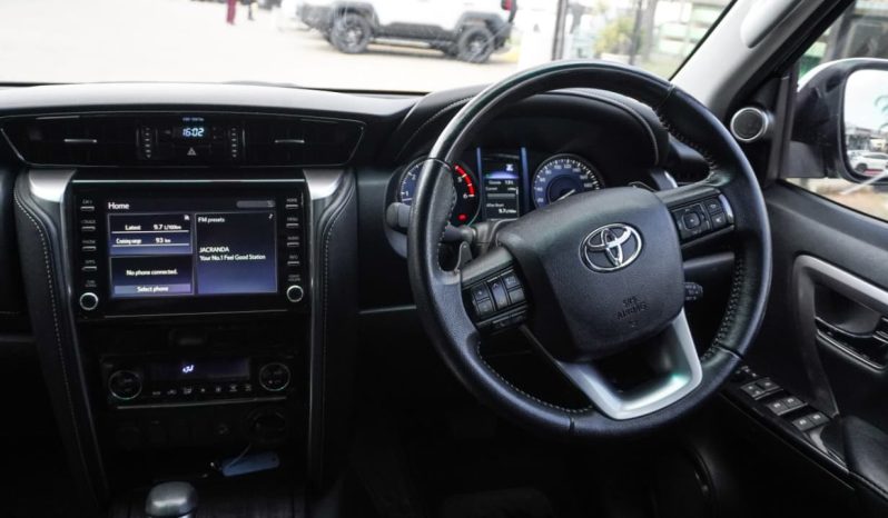 
								Toyota Fortuner 2.8GD-6 4×4 full									