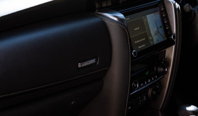 
								Toyota Fortuner 2.8GD-6 4×4 VX full									
